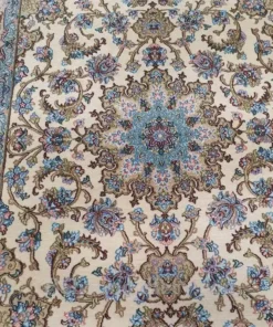 انواع فرش دستباف اصفهان با طرح لچک و ترنج